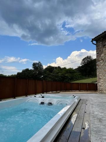 Gîte- Mas de charme Cévennes 2 à 8 personnes Saint Jean du Pin Esterno foto