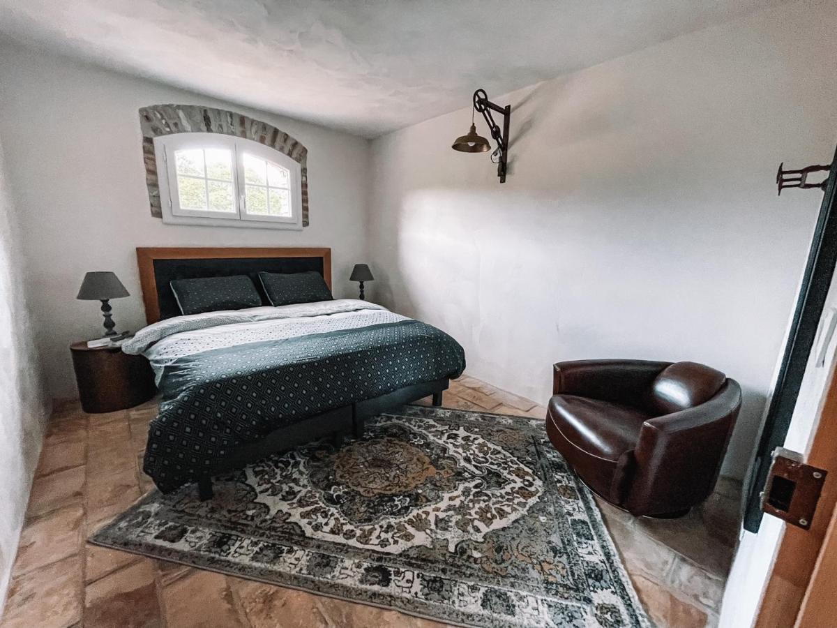 Gîte- Mas de charme Cévennes 2 à 8 personnes Saint Jean du Pin Esterno foto